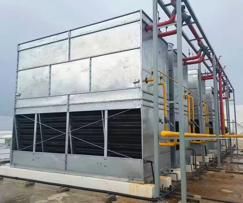 evaporative condenser for chiller unit