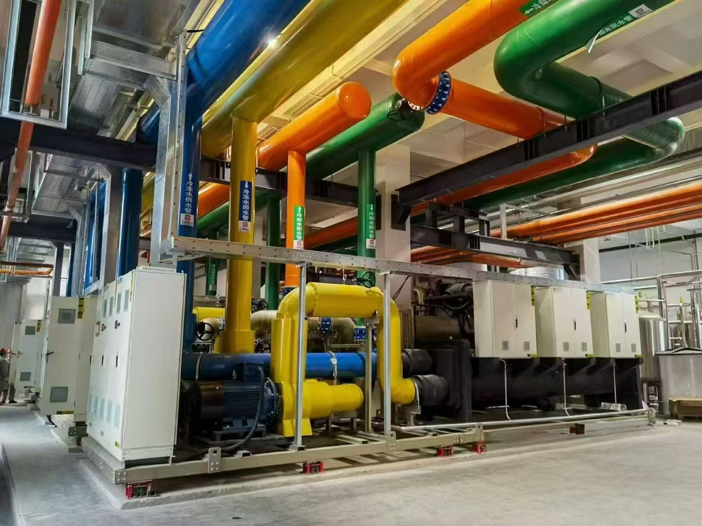 Reliable Medium-Low Temperature Screw Chiller Units