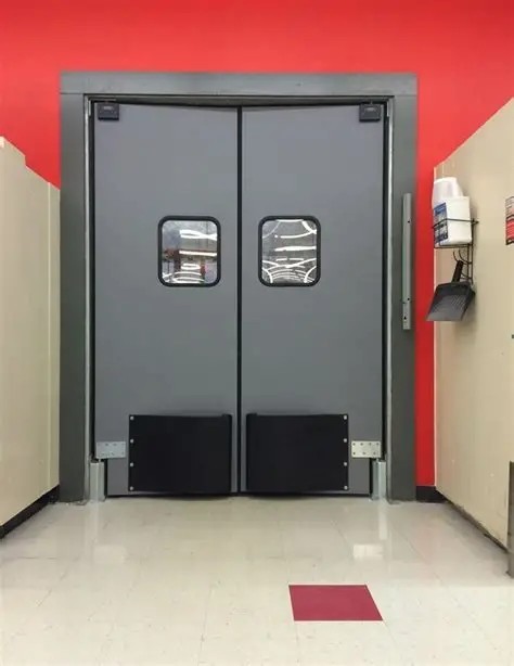 PVC Cold room swing door